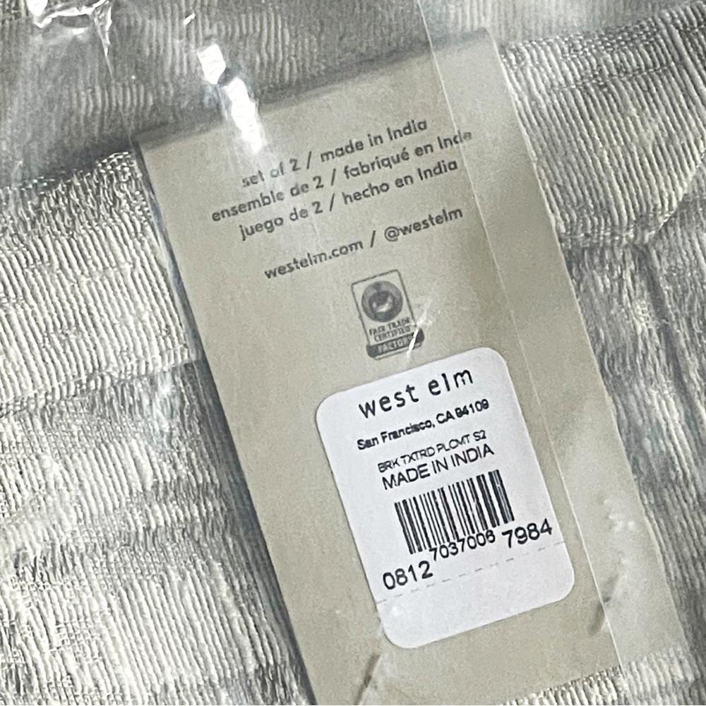 West Elm 🆕 Textured Jacquard Placemats (Two Pieces) • Platinum Bark • NWT - Picture 7 of 13